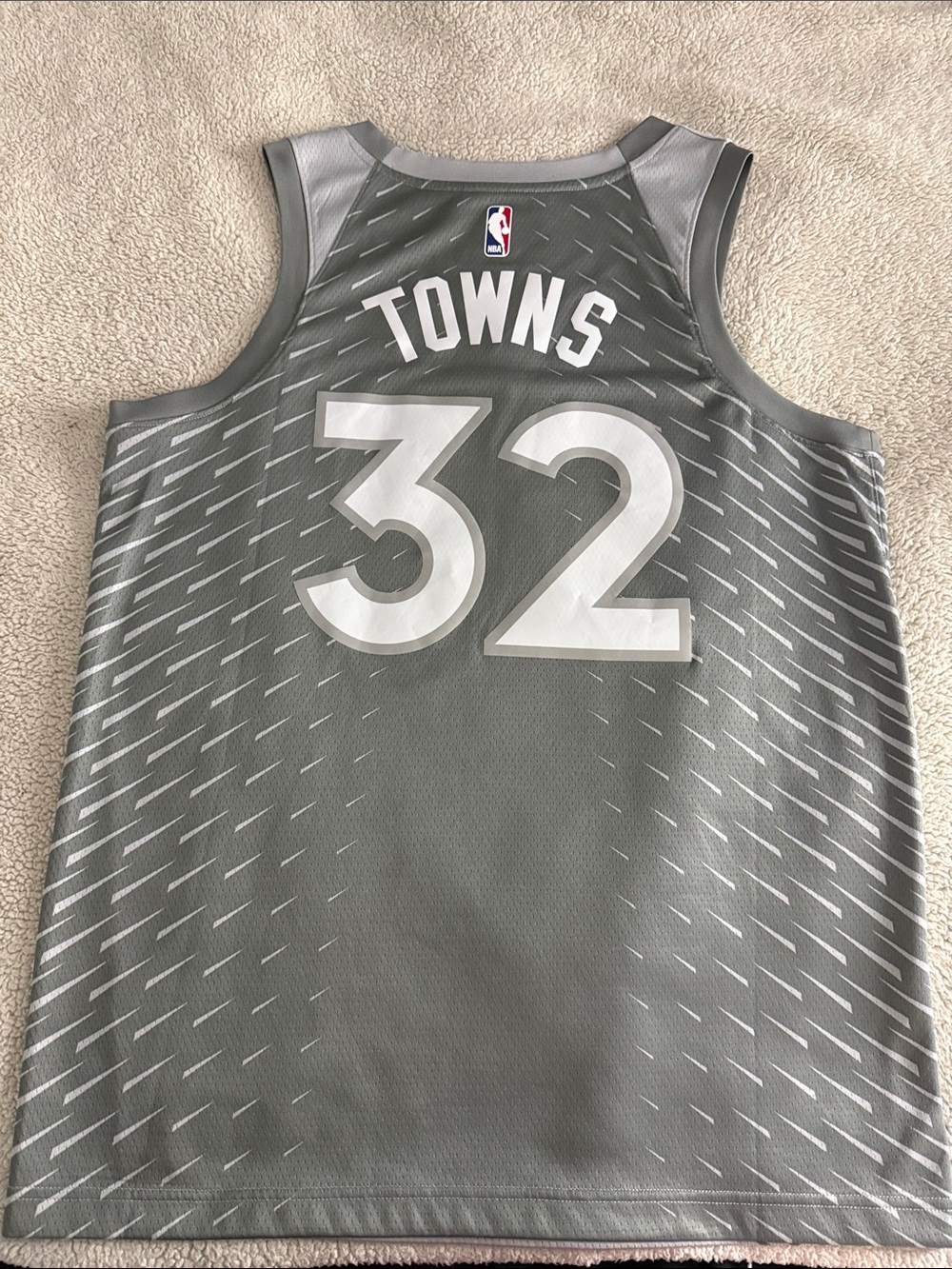 RARE Minnesota Timberwolves #32 Karl Anthony Towns 2017-18 Nike Away Jersey